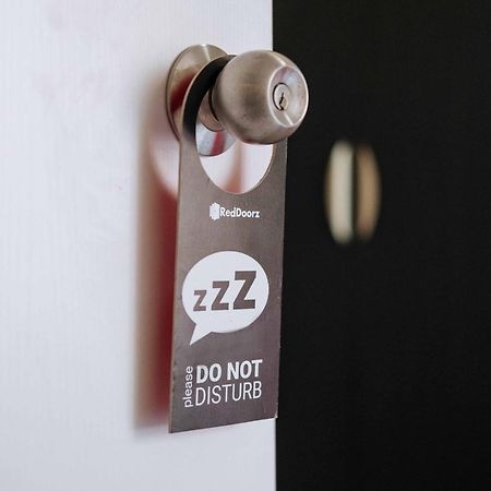 Reddoorz Premium @ Avida Verte Bgc Manila Bagian luar foto